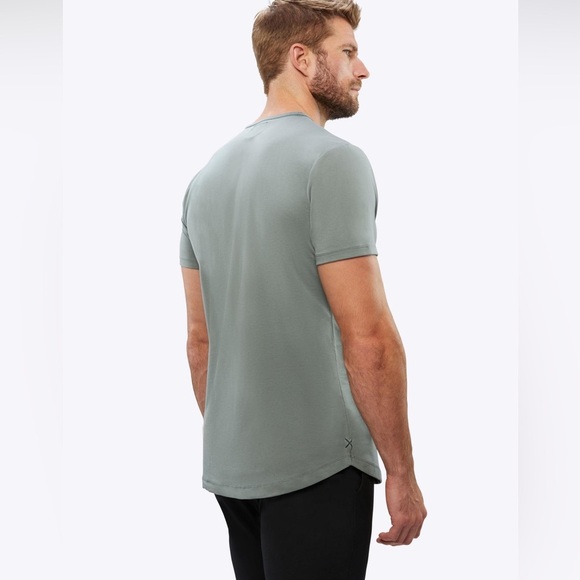 CUTS AO Curve-Hem Tee Men's T-Shirt size L - Picture 8 of 11